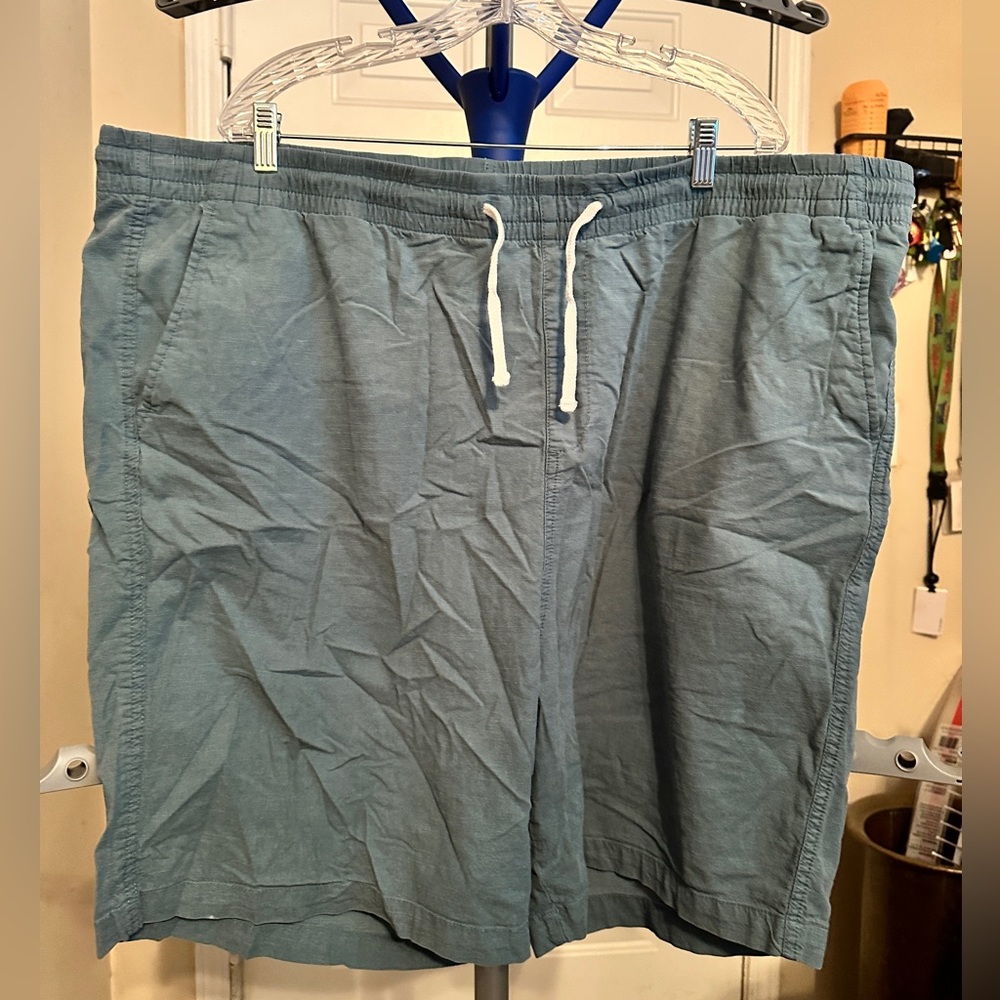 Old navy men’s shorts